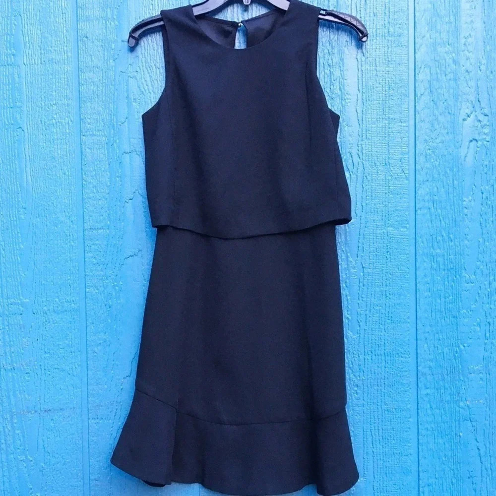 Banana Republic Black Ruffle Top Sleeveless Little Black Dress Size 0P v6x